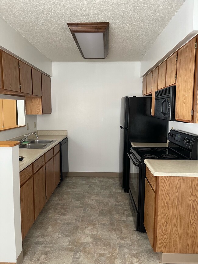Building Photo - 4308 Maricopa Dr