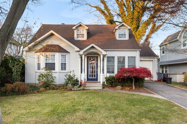 Foto del edificio - 55 Robbins Ave