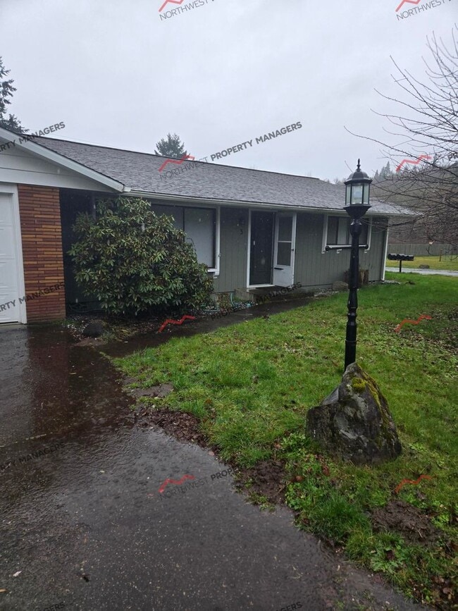 127 Sawall Ave W