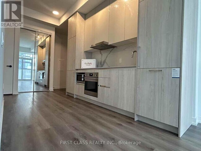 Photo du bâtiment - 225 Commerce St