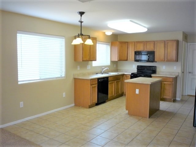 Building Photo - 989 E Stronghold Canyon Ln