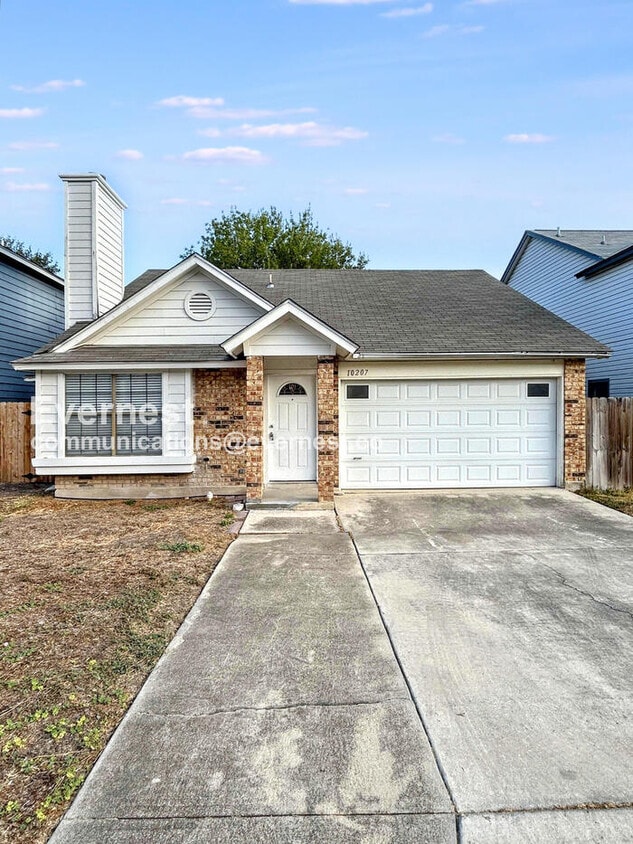 Foto principal - 10207 Raven Field Dr