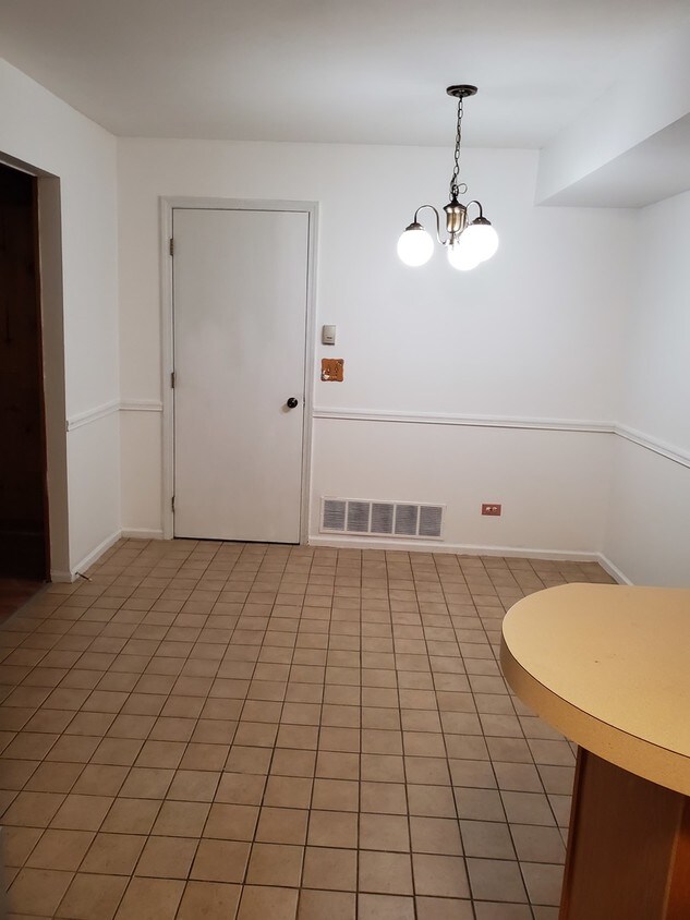 Primary Photo - 730 Hageman Pl