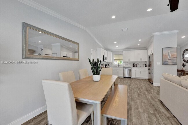 Foto del edificio - 6549 Sleepy Willow Way