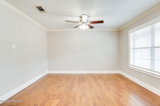 Foto del edificio - 112 Hillside Dr