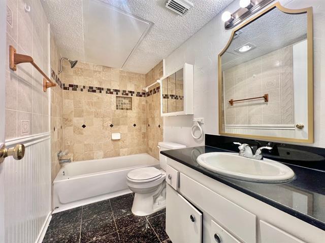 Building Photo - 2639 Via Catalina