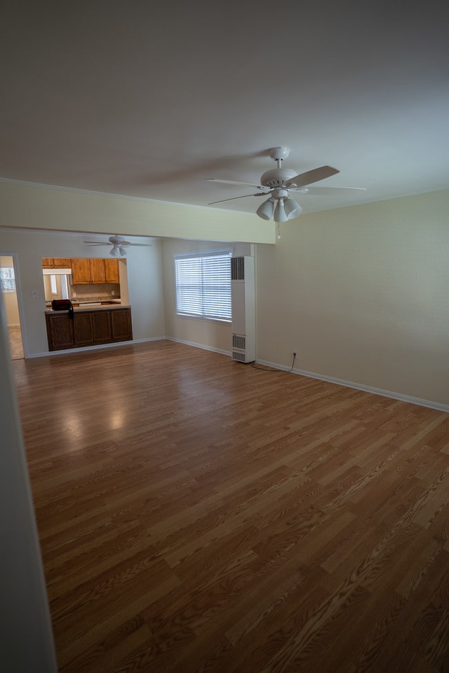 Foto del edificio - 1414 Amapola Ave