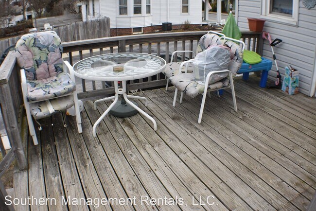 Foto del edificio - 2 br, 1 bath House - 220 S. Pleasant Ave. ...