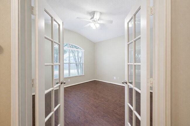 Foto del edificio - 2614 Orchard Creek Ln