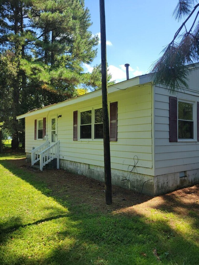 Foto del edificio - 18301 Plantation Rd