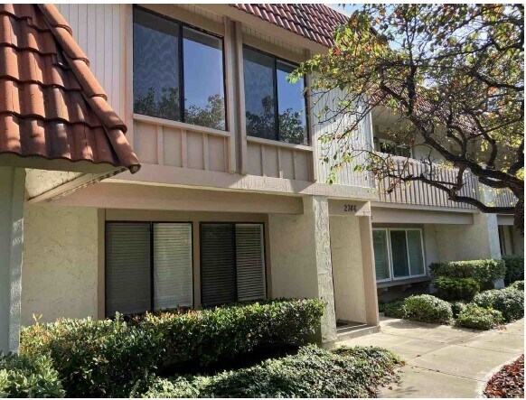 Foto del edificio - 2746 Via Tulipan