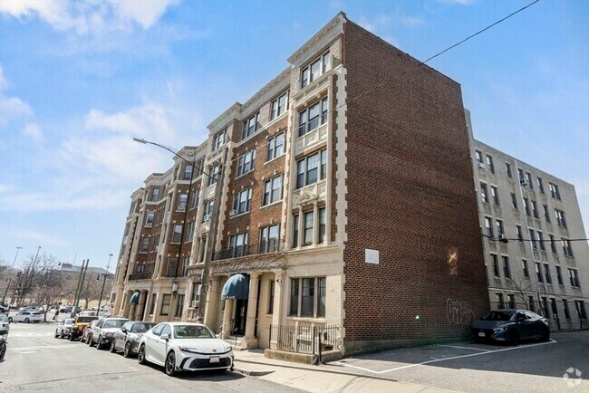 Building Photo - 3 Sutherland Rd