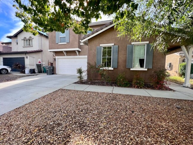 Foto del edificio - Lovely 4 Bedroom Murrieta Home for LEASE w...