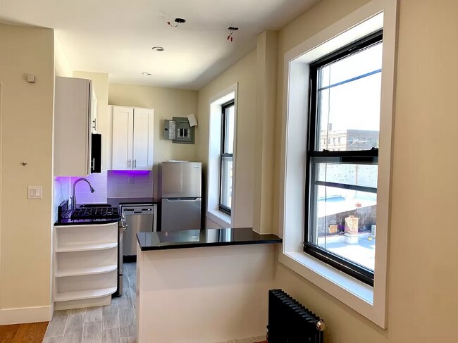 Foto del edificio - 41-12 49th St