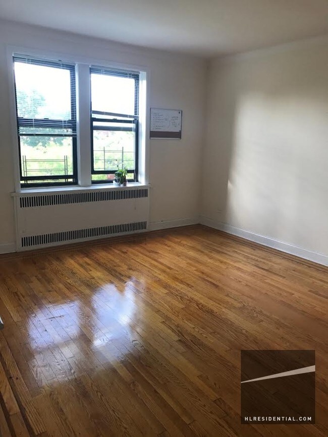 Foto del edificio - 5301 32nd Ave