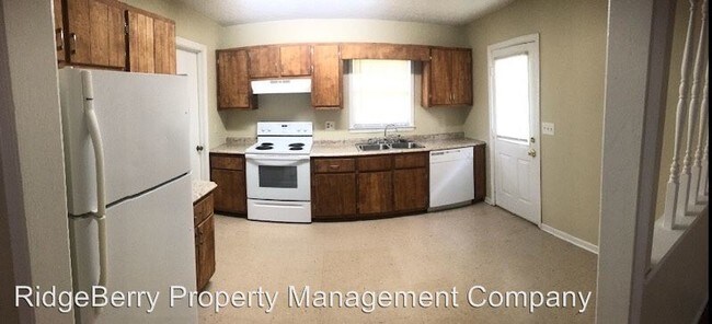 Building Photo - 2 br, 1 bath Apartment - 114 Burlington Rd