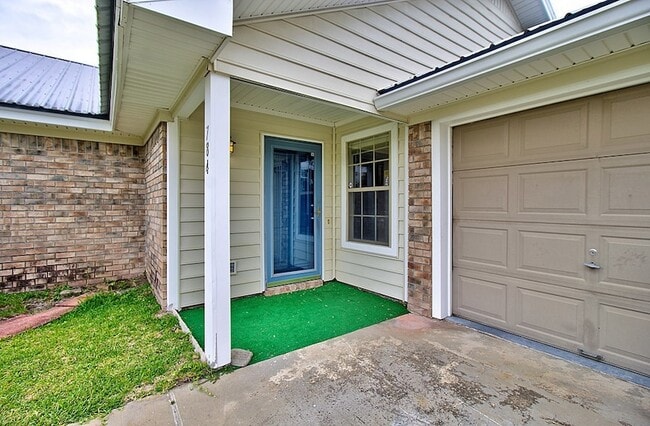 Building Photo - 784 Inwood Dr