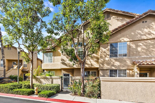 Building Photo - Aliso Viejo Condo