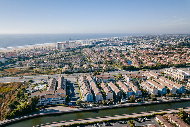 Foto del edificio - Huntington Breakers