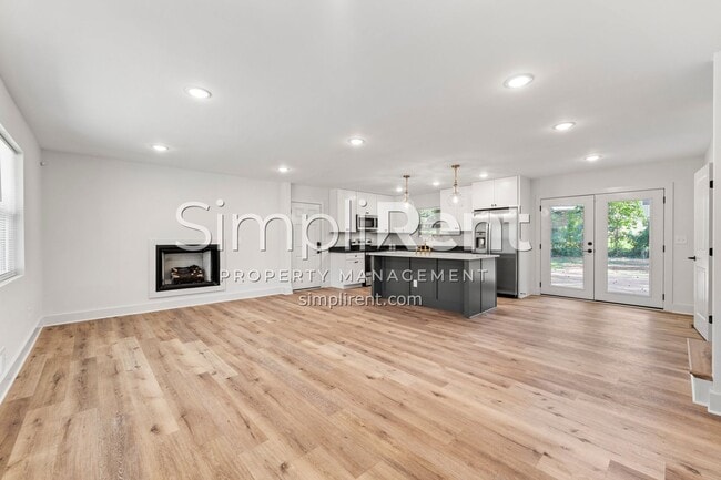 Foto del edificio - Newly Renovated 4/2.5 Home For Rent / First Month Free!