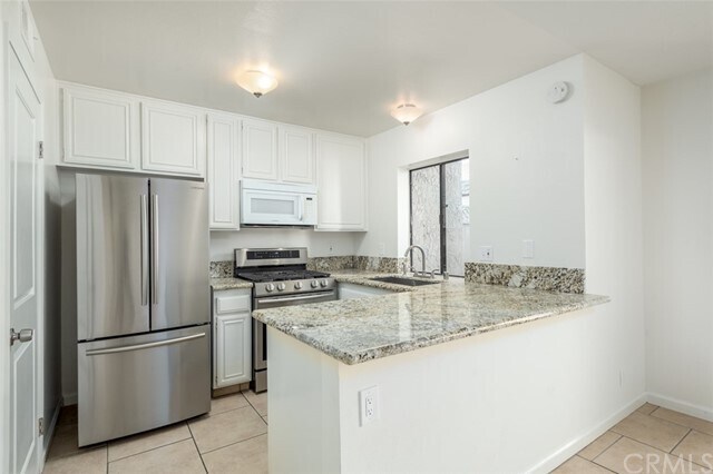 Primary Photo - 3 Starfish Ct