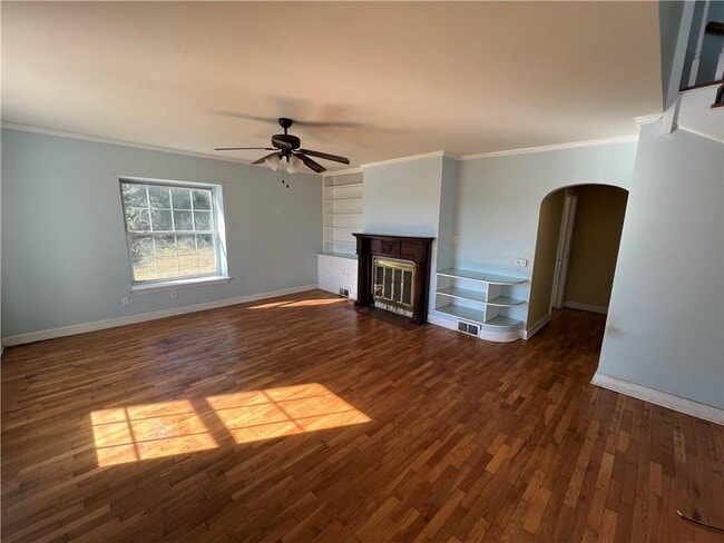 Foto del edificio - 740 E Huntsville Rd