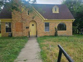 Primary Photo - 511 S Lutterloh Ave