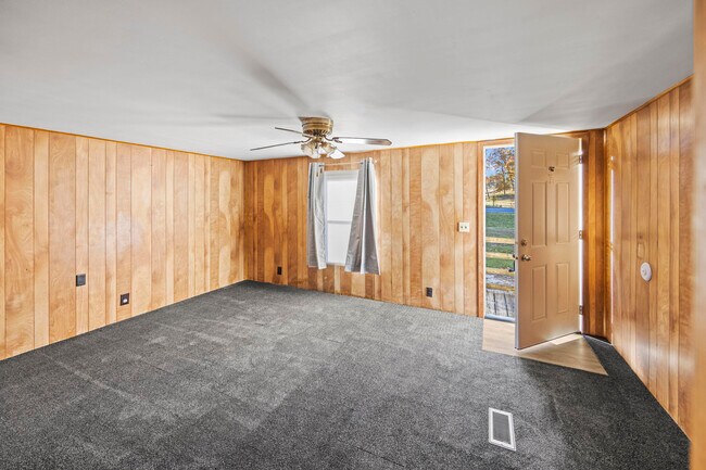 Foto del edificio - 4220 State Rd J