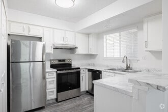 Interior Photo - Osprey on the Bluffs