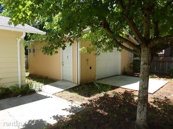 Foto del edificio - 3 br, 1 bath House - 11109 SE 52nd Ave
