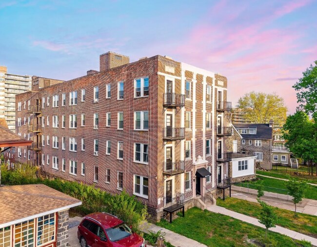 Foto del edificio - 2217 N 51st St