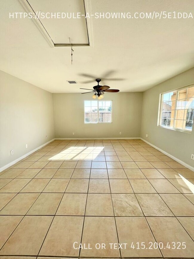 Building Photo - 2 Weeks Free Move-In Promo! Charming 4-Bed...