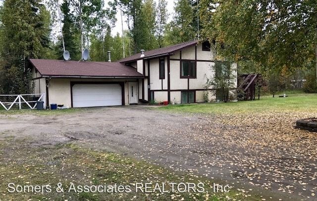 Foto principal - 3766 Lyle Ave