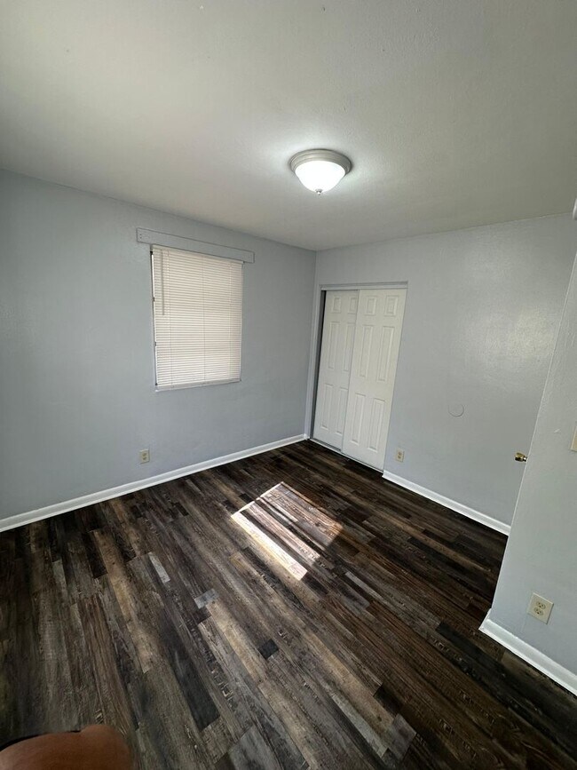 Building Photo - 2020 Palafox St