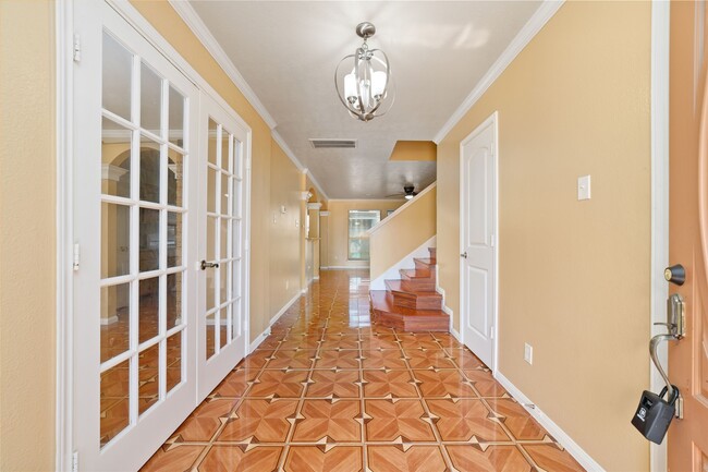 Building Photo - 8207 Aliso Canyon Ln
