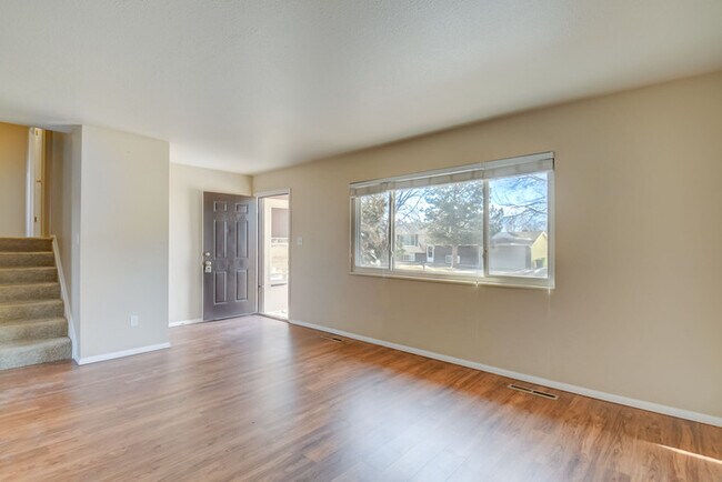 Building Photo - 2895 El Capitan Dr