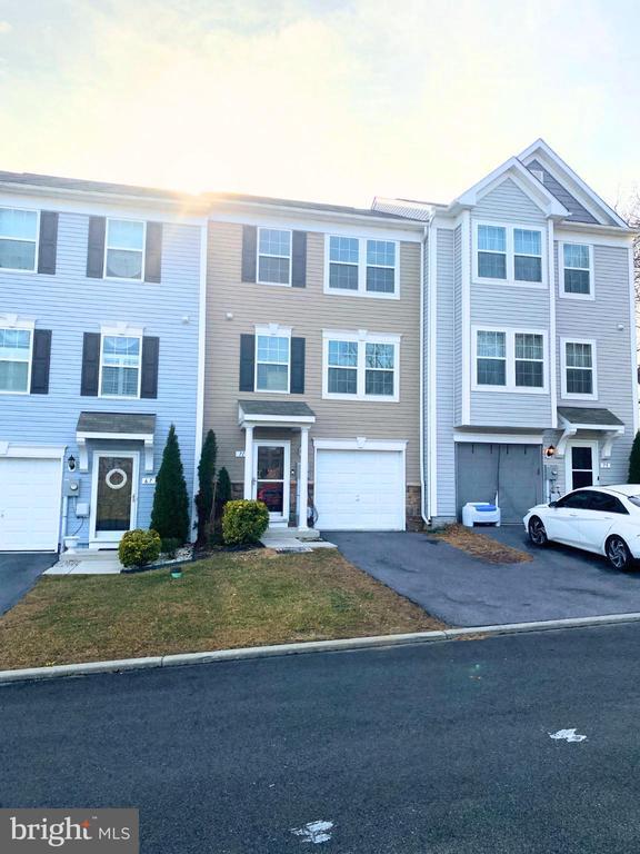 Building Photo - 71 Athens Dr