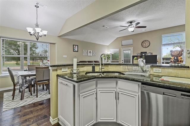 Building Photo - 1224 Big Bend Dr
