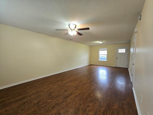 Building Photo - 1601 Ruger Dr