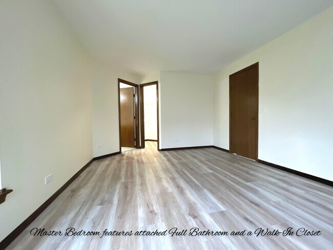 Building Photo - 113 Red Fox Ln