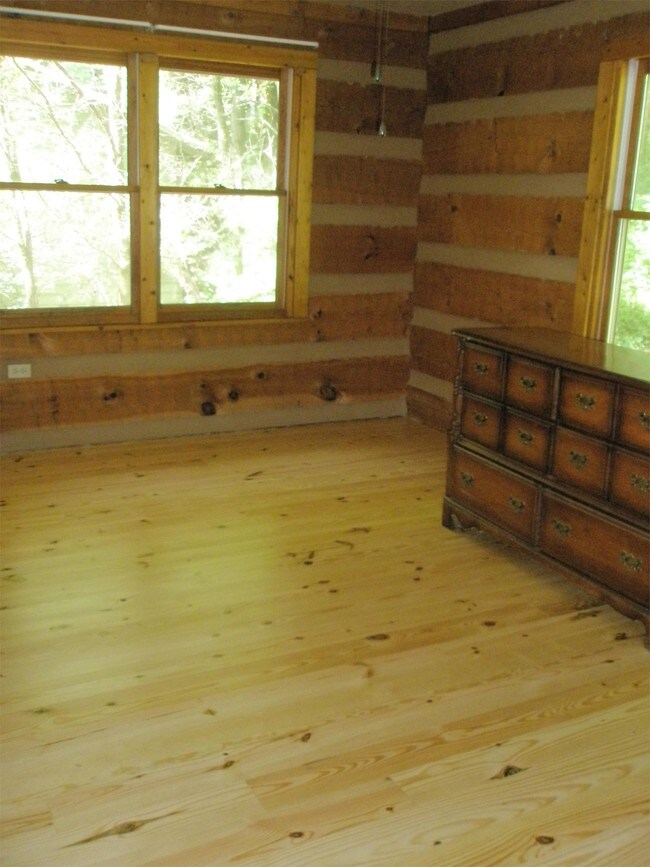 Building Photo - 331 Log Bridge Cir