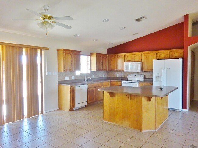 Foto del edificio - 9674 E 38th Pl