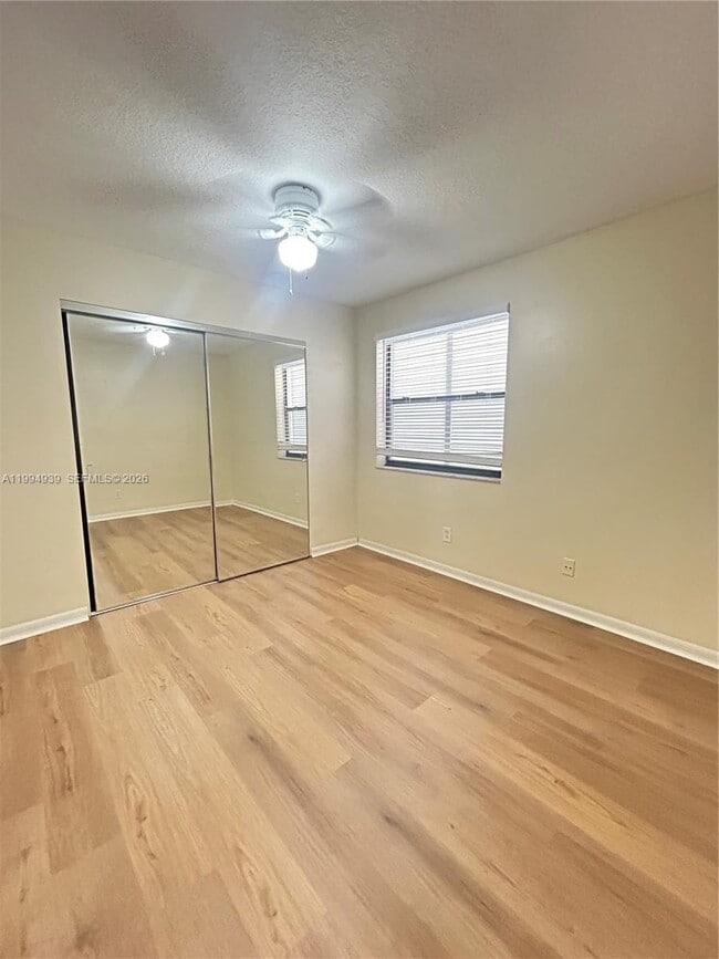 Foto del edificio - 1660 NW 113th Way