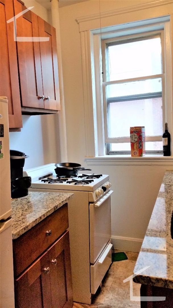 Building Photo - 1454 Commonwealth Ave