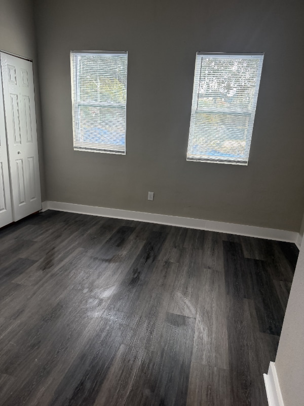 Building Photo - 1915 Phoenix Ave