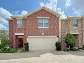 Building Photo - 3718 Main Aspen Dr