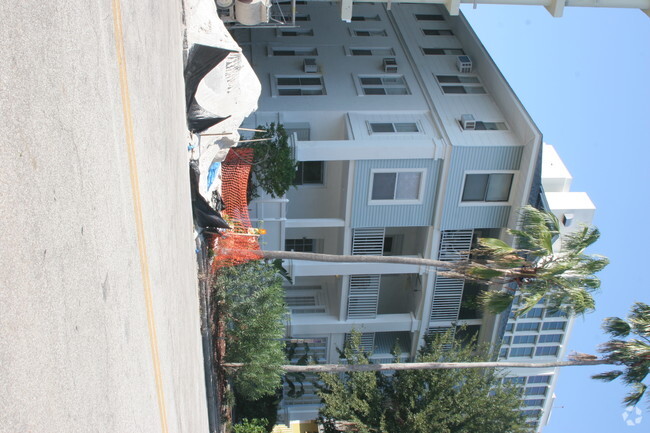 Building Photo - Charles Court