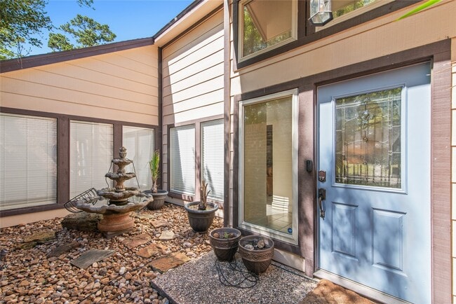 Building Photo - 11818 Laneview Dr