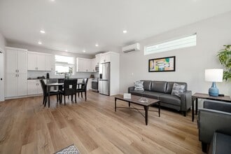 Building Photo - 2836 Crater Ln