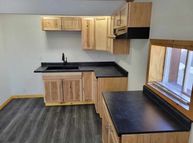 Building Photo - 1210 26th St